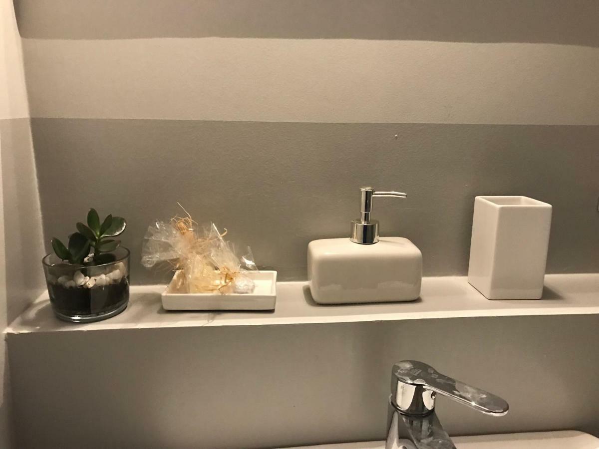 B&B Questa Casa Non E'Un Albergo 팔레르모 외부 사진
