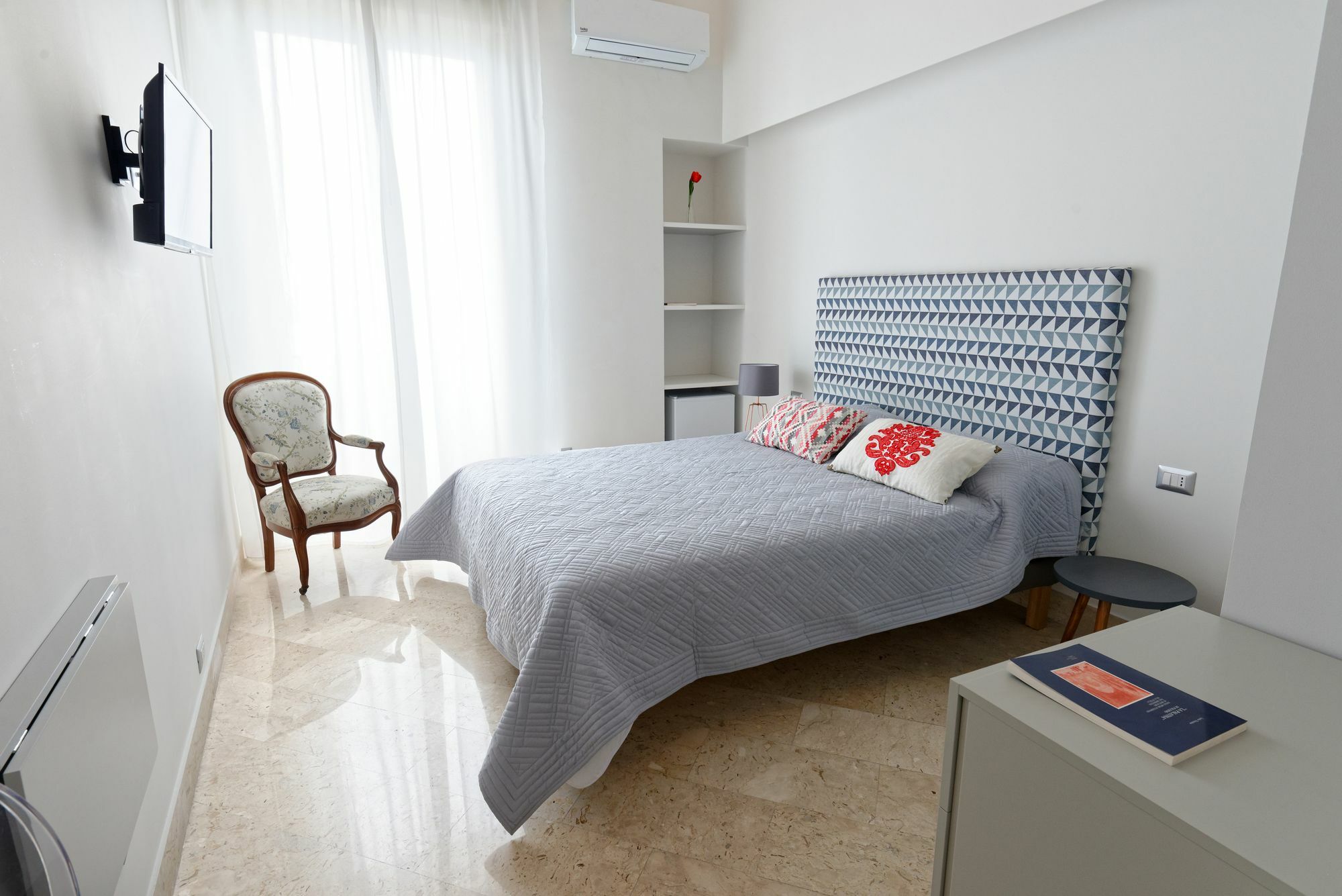 B&B Questa Casa Non E'Un Albergo 팔레르모 외부 사진
